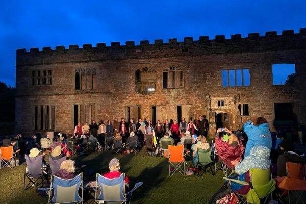 Sudden Impulse theatre company performing Romeo and Juliet at Astley Castle, Warwickshire