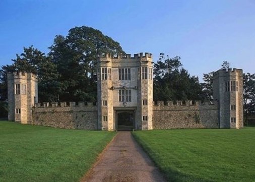 Leg.slide-Shute.Gatehouse-ext-450x321
