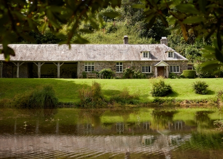 Pond Cottage 450x321