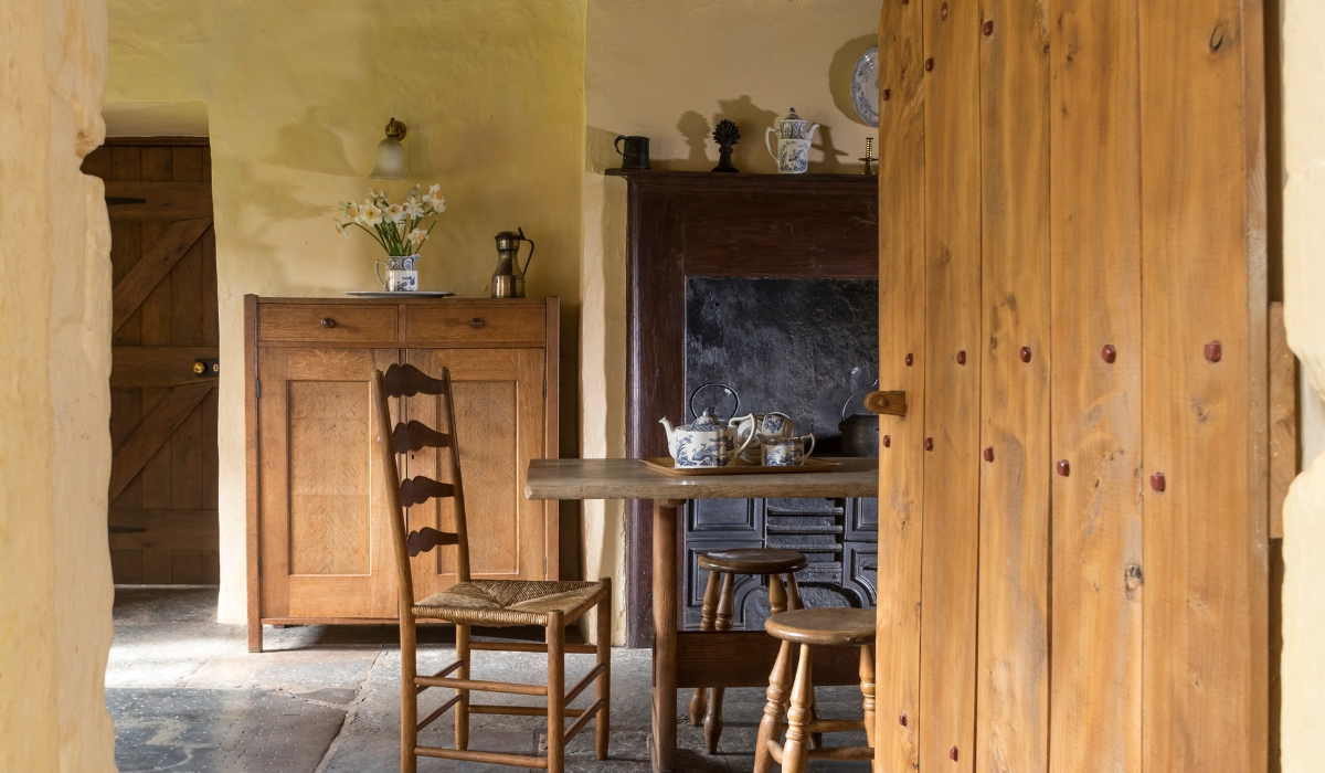 The Old Hall kitchen 1200x700.jpg