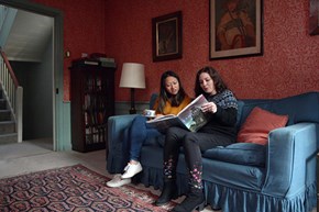 princelet-street-interior-sitting-room-young-landmarkers-600x400