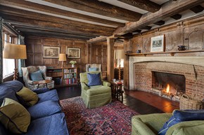 Sackville-House-interior-sitting-room-2022-restoration-600x400