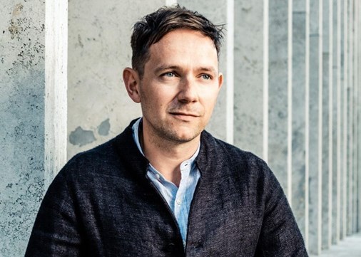 Iestyn Davies 900x642