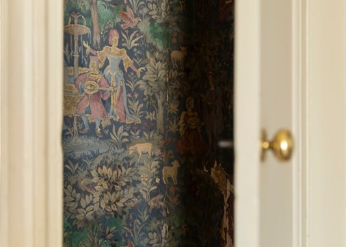 Elton House wallpaper 900x642