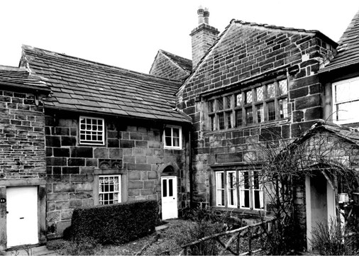 Calverley Old Hall 900x642 (1)
