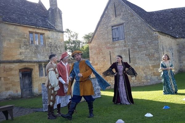 Sudden Impulse theatre company performing at Old Campden House