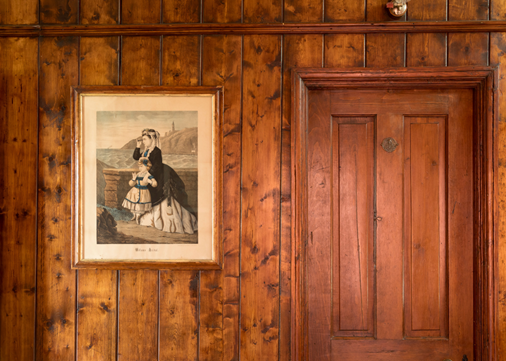 Artwork castle bungalow 900x642