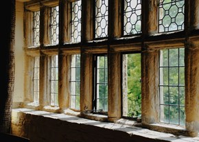 Calverley windows 900x642