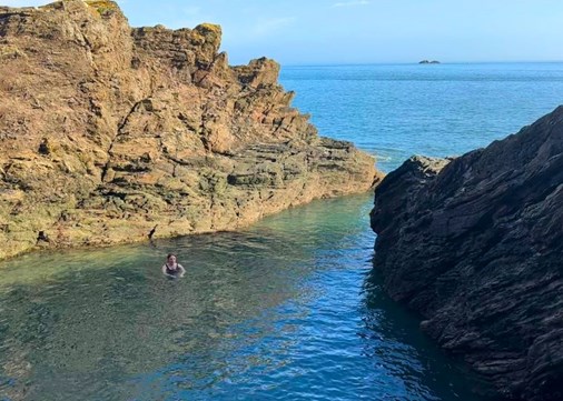 Kingswear swimming 900x642