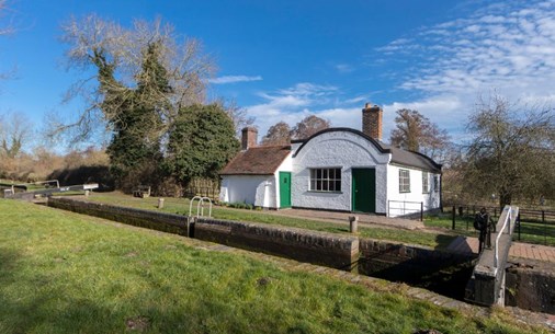 Lenthsman's Cottage 900x642