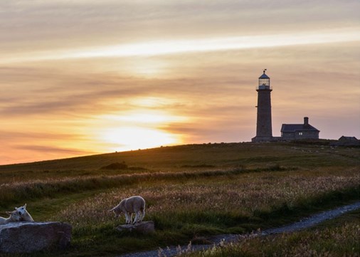 Old Light Upper lighthouse 900x642