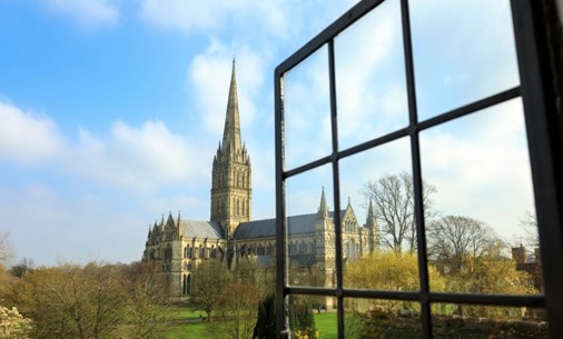 Salisbury Cathedral 900x642