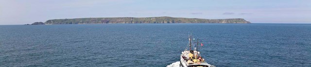 Lundy-exterior-daytrips-1600x345