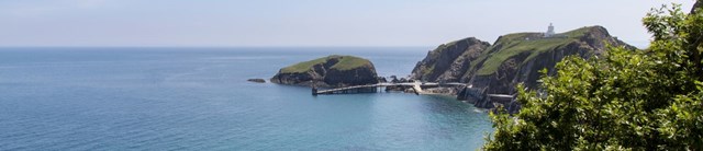 lundy-interior-hero-1600x345