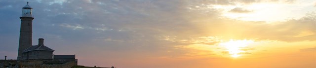 Old Light hero 1600x345