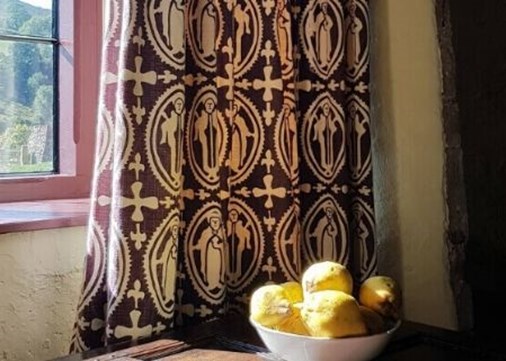 curtains-listdisplay-450x321