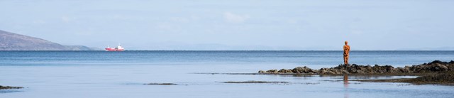 SaddellBay-GRIP-hightide-boat1600x345