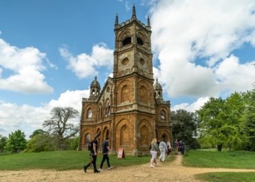Gothic-temple-open-day-people-450x321