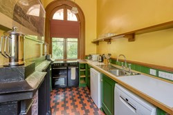 altonstation-interior-kitchen-600x400