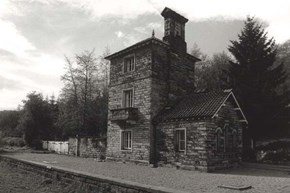 altonstation-restoration-mainbuilding-600x400