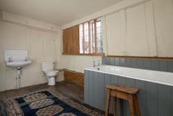 Ancient House int bathroom 1200x800