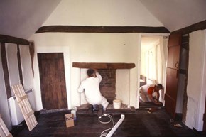 ancienthouse-restoration-during-600x400