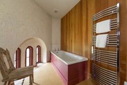 Appleton Water Tower bathroom 1200x800