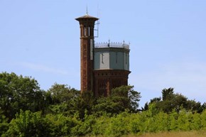 AppletonWaterTower-exterior-fromacrossfieldwithnumbers-600x400