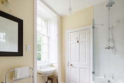 Ascog House shower room 1200x800