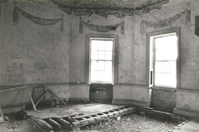 bathhouse-before-livingroom-600x400