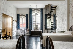 Bath Tower triple with stairs 1200x800