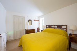 Birdhouse bedroom 1200x800