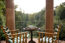 Birdhouse terrace close up table1200x800