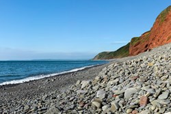 Bridge Cottage beach 1200x800 (2)