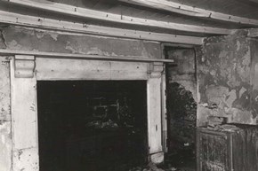 bridgecottage-restoration-interior1989-600x400