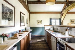 Bromfield Priory Gatehouse int kitchen 1200x800
