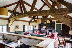 bromfieldpriorygatehouse-interior-viewfromkicthen-600x400
