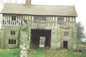 bromfieldpriorygatehouse-history-sloppingfrontage-600x400