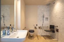 COH accessible-bathroom