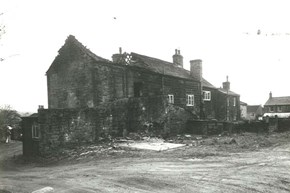 calverleyoldhall-restoration-before1977-600x400