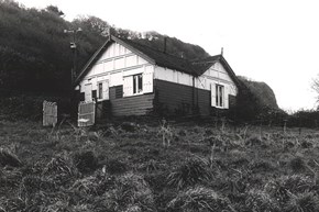 castlebungalow-history-exterior1990s-600x400