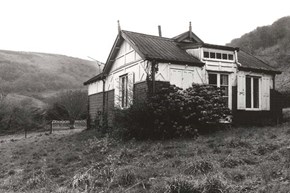 castlebungalow-restoration-1989-600x400