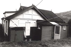 castlebungalow-restoration-1990s-600x400