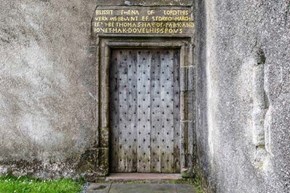 castleofpark-exterior-doorway-600x400