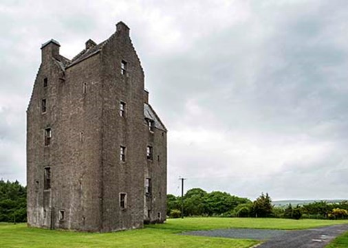 Castleofpark-exterior-main-450x321