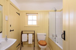 CausewayHouse-interior-bathroo-600x400
