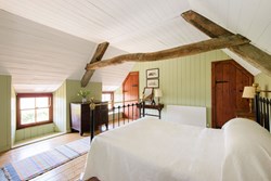 CausewayHouse-interior-doublebedroomwindow-600x400
