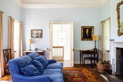 Chateau living room 1200x800