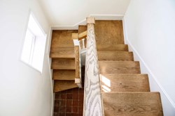 Chateau stairs 1200x800