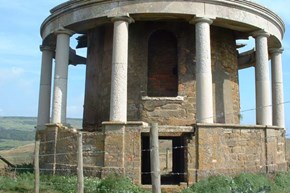 clavelltower-restoration-closeupofruinedbase-600x400